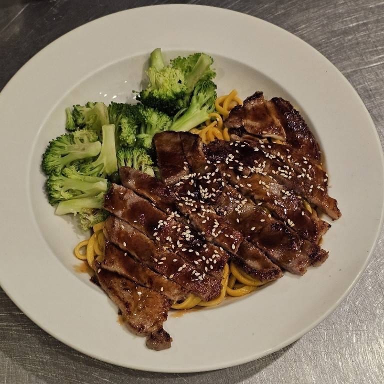 Teriyaki Lo-mein Noodles Platter.